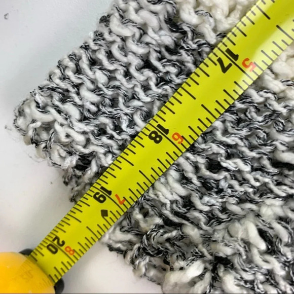 Love & Liberty Cream & Blue Knit Hooded Sweater size Medium - Picture 10 of 10